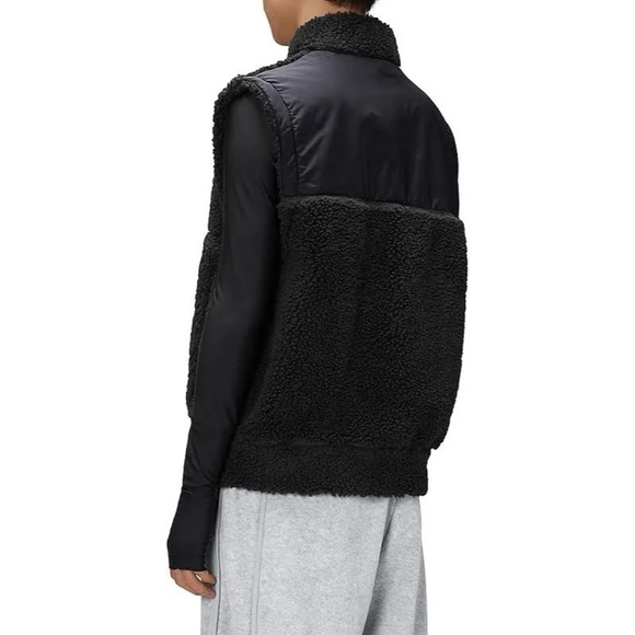 NWT Rains Men’s Kofu Fleece Vest M - Picture 3 of 13